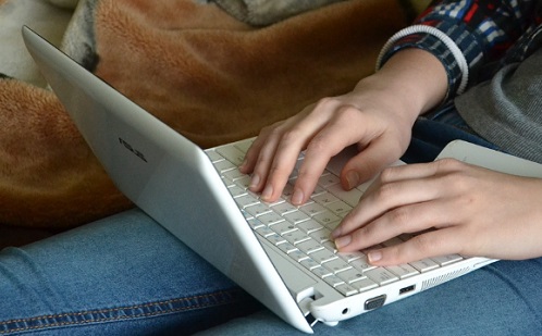 Élen a digitális megoldások: jövőbe mutató online képzéseket indít a VOSZ